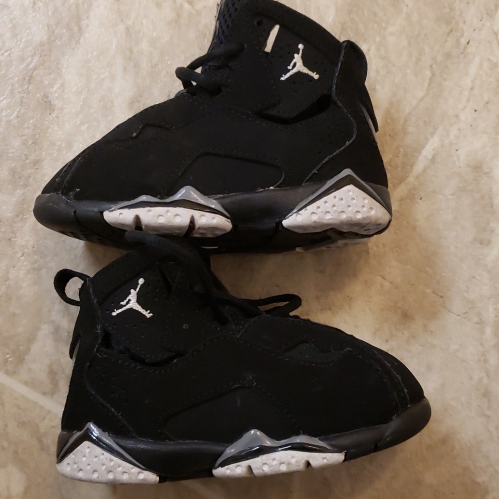 Air Jordan Black Boys Tennis Shoes 5C